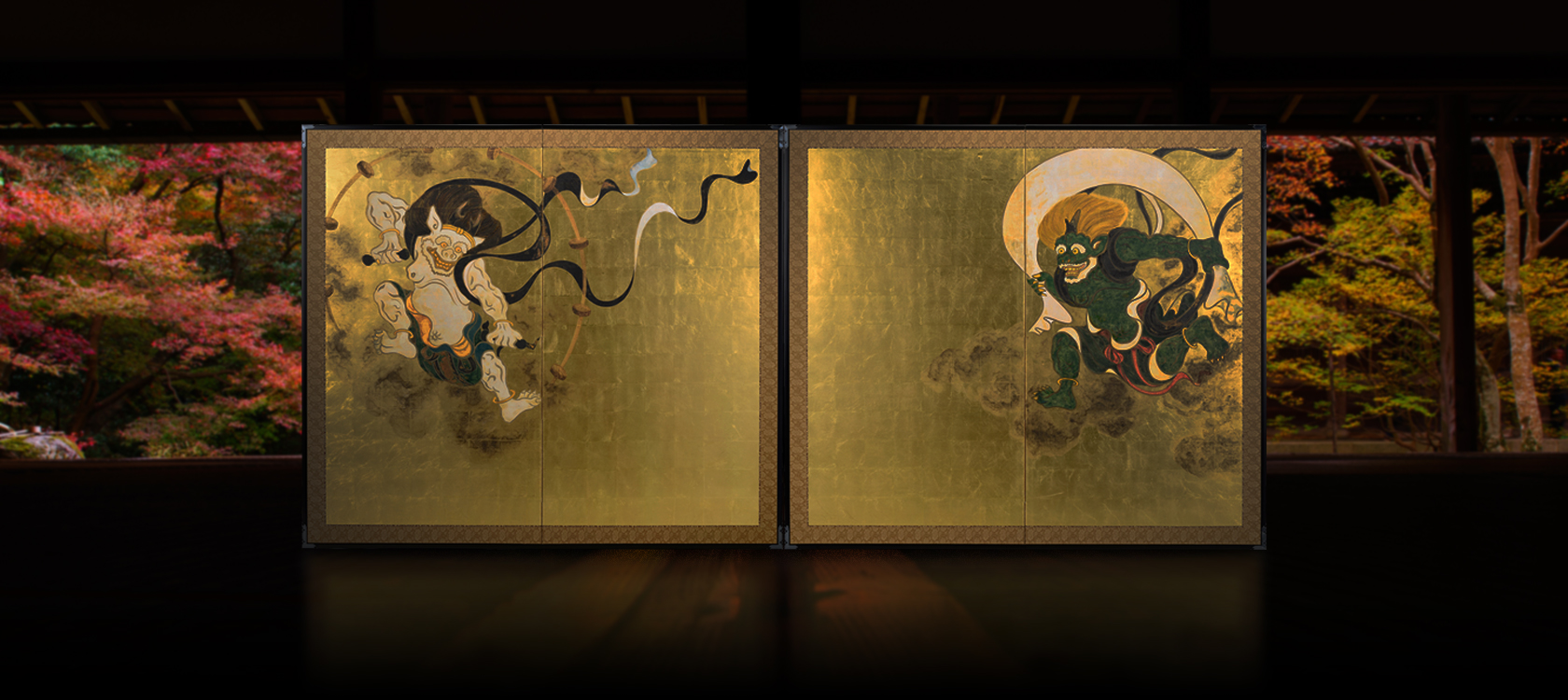 God of weathers were drawn on the gold leaf background.